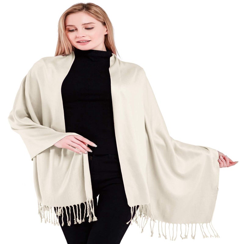 CJ Apparel شال شتوي نيبالي بتصميم خرزات ملونة من CJ Apparel باللون الأبيض الفاتح - Image 2